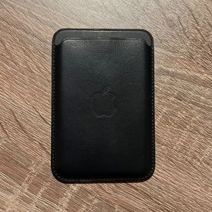Black Leather MagSafe Apple Card Holder